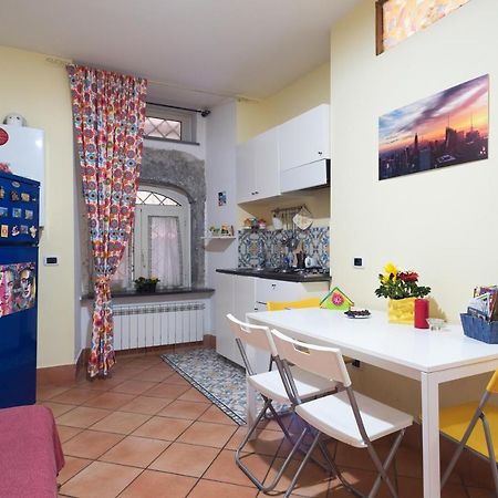 Bobbo House Apartment Наполи Екстериор снимка