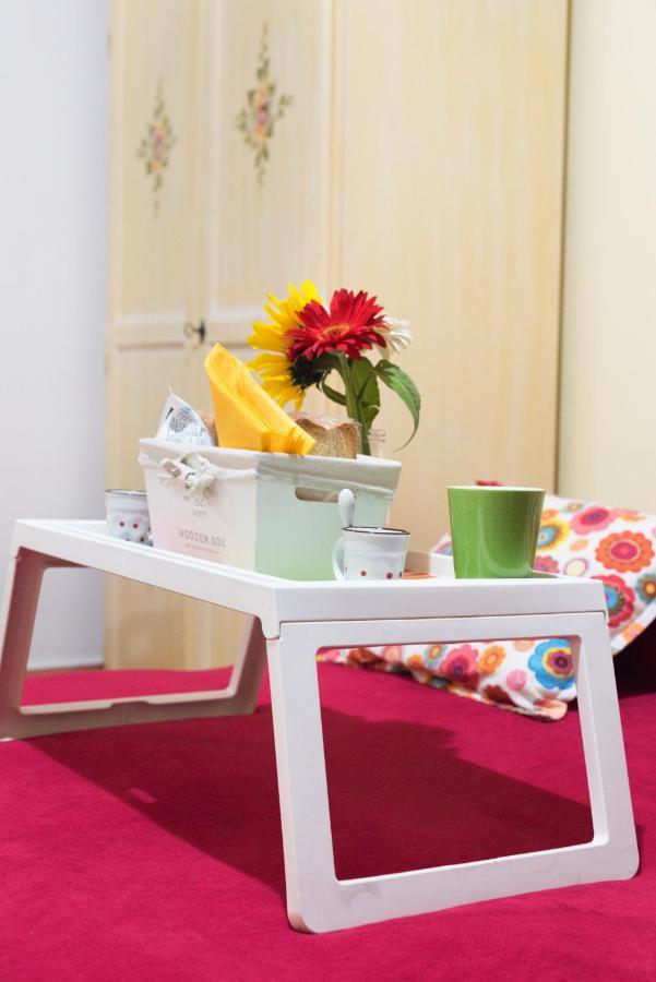 Bobbo House Apartment Наполи Екстериор снимка