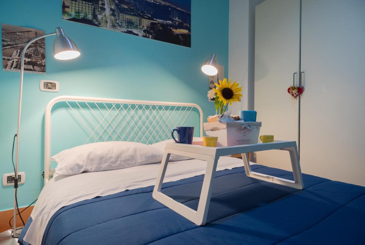 Bobbo House Apartment Наполи Екстериор снимка