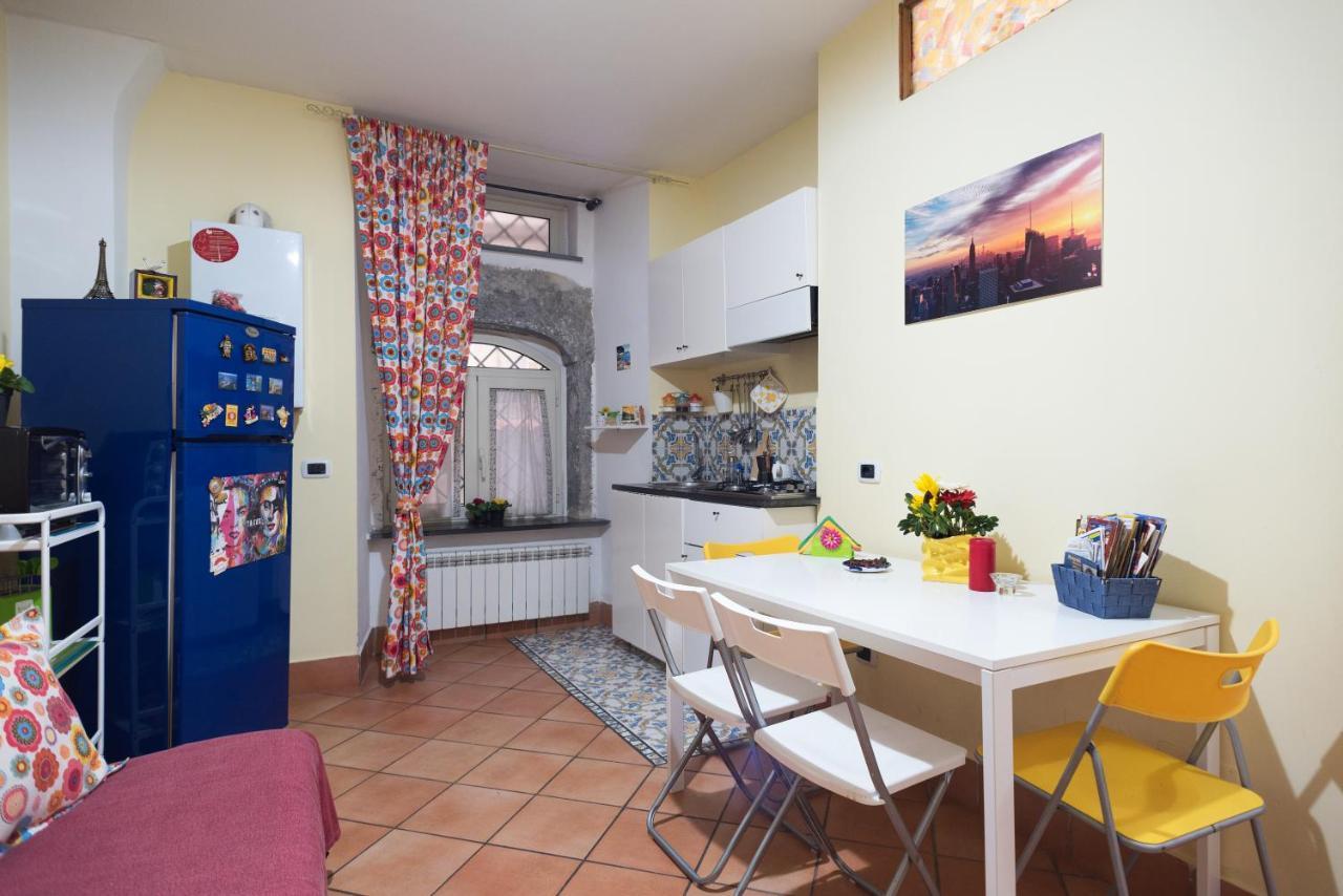 Bobbo House Apartment Наполи Екстериор снимка