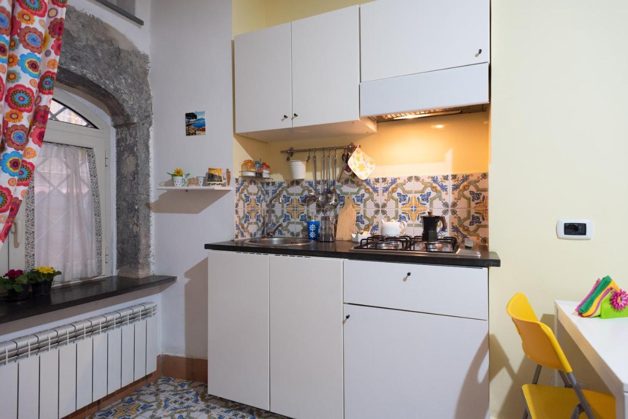 Bobbo House Apartment Наполи Екстериор снимка